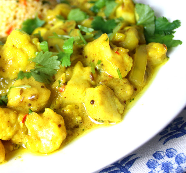 Oppskrift Hjemmelaget Indisk Gryte Aloo Gobi Masala Krydder Potet Blomkål